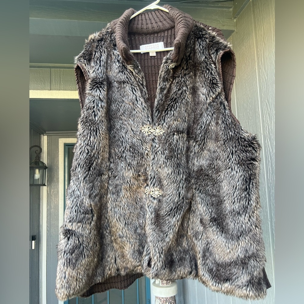 3x BEAUTY Faux Fur vest American Glamour BAGDLEY MISCHKA bling button brown plus